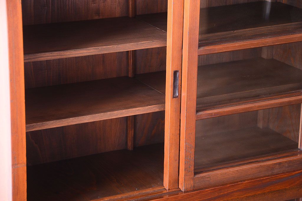 アンティーク家具　和製アンティーク　檜材製の上品な重ね食器棚