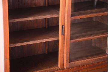 アンティーク家具　和製アンティーク　檜材製の上品な重ね食器棚