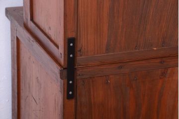 アンティーク家具　和製アンティーク　檜材製の上品な重ね食器棚