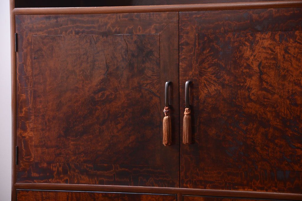 アンティーク家具　和製アンティーク　高級品!バール杢のトチ材製飾り棚