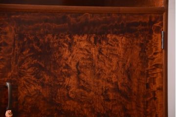 アンティーク家具　和製アンティーク　高級品!バール杢のトチ材製飾り棚