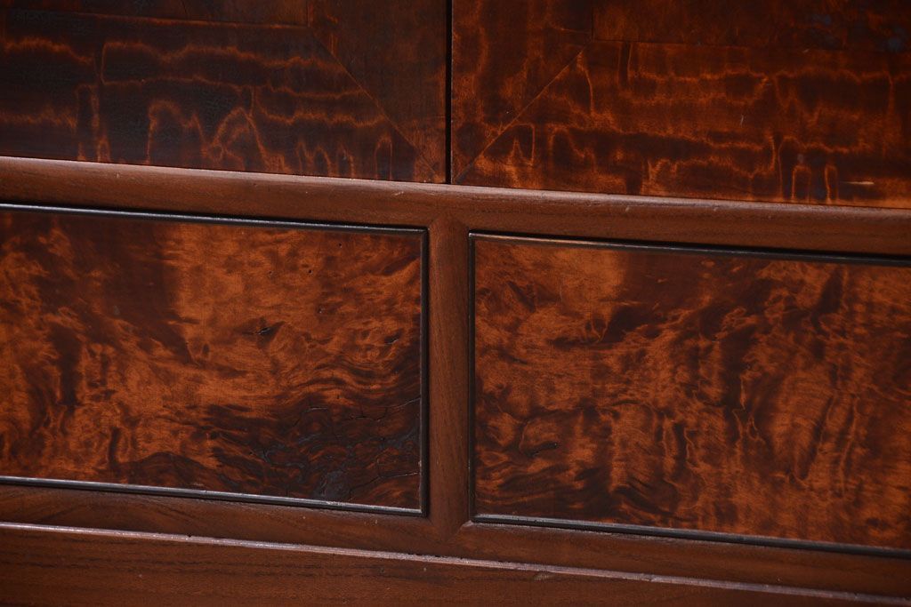 アンティーク家具　和製アンティーク　高級品!バール杢のトチ材製飾り棚