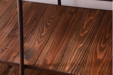 アンティーク家具　和製アンティーク　古い台形アイアンラック(飾り棚・陳列棚)