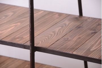 アンティーク家具　和製アンティーク　古い台形アイアンラック(飾り棚・陳列棚)