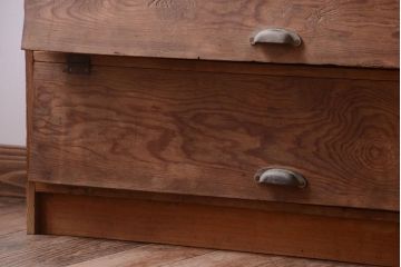 レトロ家具　昭和レトロ　古い木味のパタパタ収納棚(下駄箱)