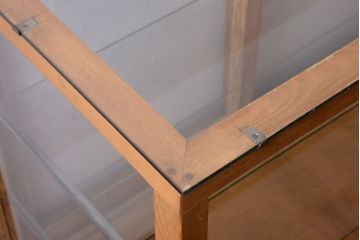 ヴィンテージ家具　昭和レトロ　鉄脚付きビンテージガラスケース(ショーケース)(3)