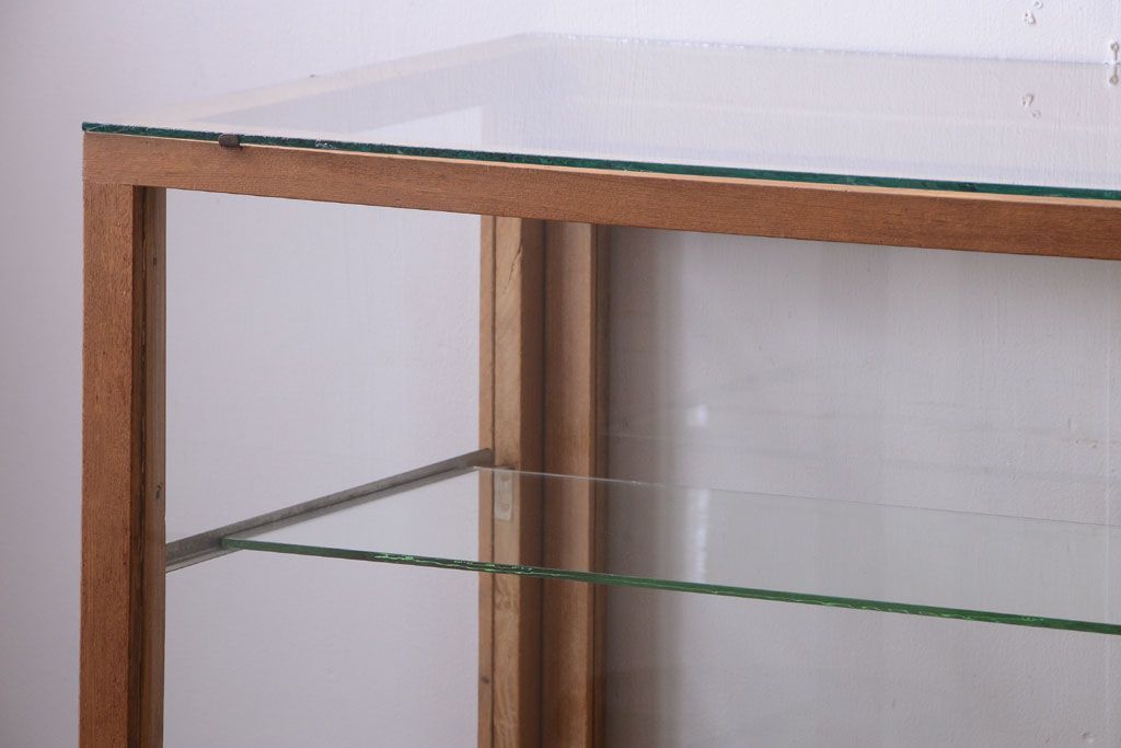 ヴィンテージ家具　昭和レトロ　鉄脚付きビンテージガラスケース(ショーケース)(3)