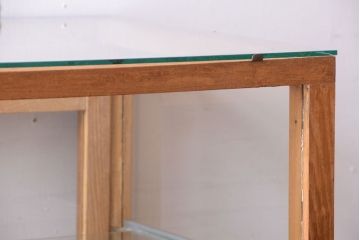 ヴィンテージ家具　昭和レトロ　鉄脚付きビンテージガラスケース(ショーケース)(3)