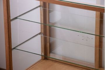 ヴィンテージ家具　昭和レトロ　鉄脚付きビンテージガラスケース(ショーケース)(3)
