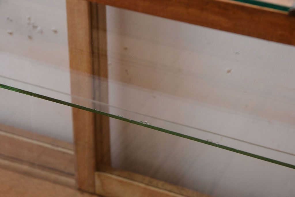 ヴィンテージ家具　昭和レトロ　鉄脚付きビンテージガラスケース(ショーケース)(3)