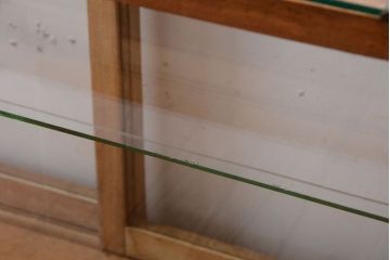 ヴィンテージ家具　昭和レトロ　鉄脚付きビンテージガラスケース(ショーケース)(3)