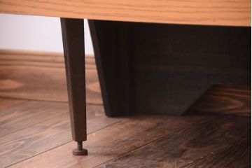 ヴィンテージ家具　昭和レトロ　鉄脚付きビンテージガラスケース(ショーケース)(3)