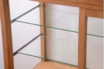 ヴィンテージ家具　昭和レトロ　鉄脚付きビンテージガラスケース(ショーケース)(3)