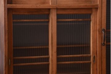 レトロ家具　昭和レトロ　モールガラス入り!古い木製の収納棚(下駄箱)(2)