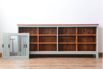 アンティーク家具　アンティークペイント　気泡ガラス入り!4枚扉のカウンターテーブル(2)