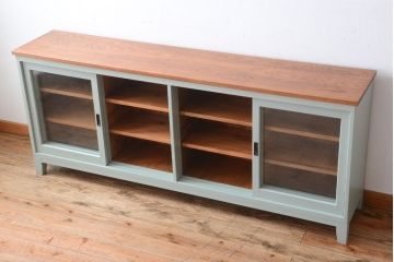 アンティーク家具　アンティークペイント　気泡ガラス入り!4枚扉のカウンターテーブル(2)