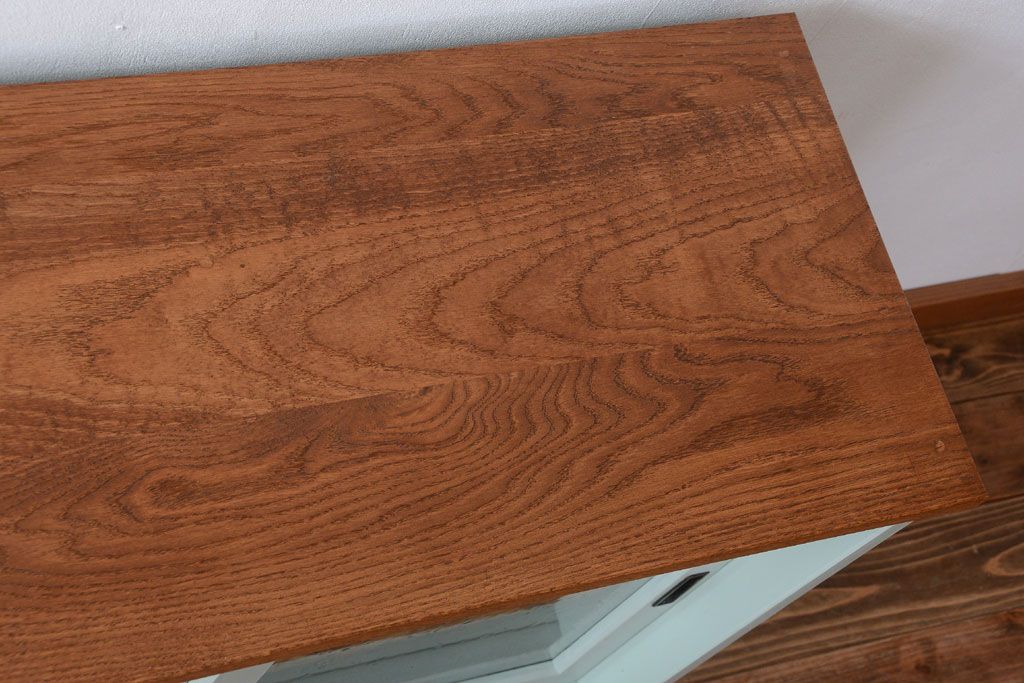 アンティーク家具　アンティークペイント　気泡ガラス入り!4枚扉のカウンターテーブル(2)