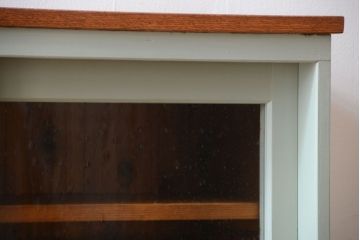 アンティーク家具　アンティークペイント　気泡ガラス入り!4枚扉のカウンターテーブル(2)