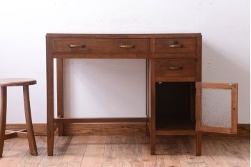 レトロ家具　和製アンティーク　ダイヤガラス入り!古いカバ材製のレトロな片袖机(勉強机・デスク)