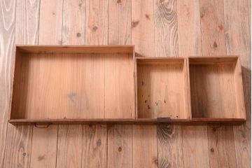 レトロ家具　和製アンティーク　ダイヤガラス入り!古いカバ材製のレトロな片袖机(勉強机・デスク)