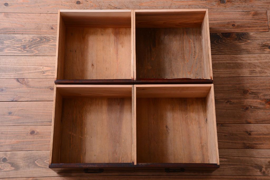 アンティーク家具　六尺　和製アンティーク　大正　引き出し付きの古い2段重ね飾り棚(水屋箪笥)