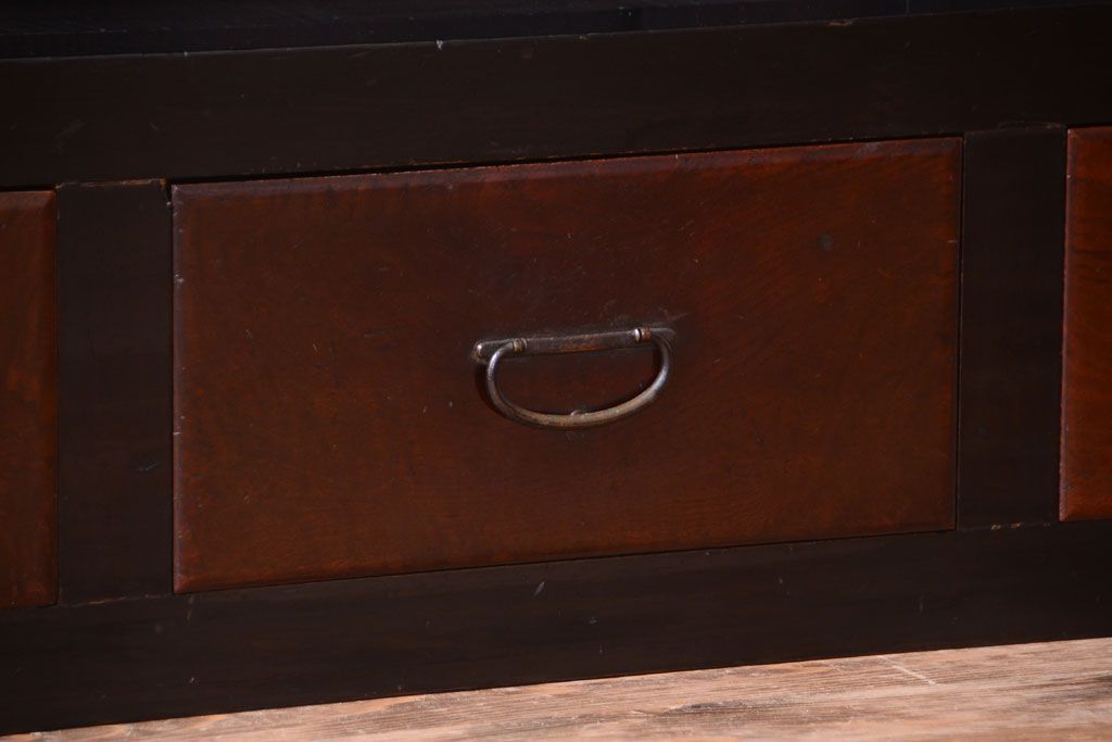 アンティーク家具　六尺　和製アンティーク　大正　引き出し付きの古い2段重ね飾り棚(水屋箪笥)