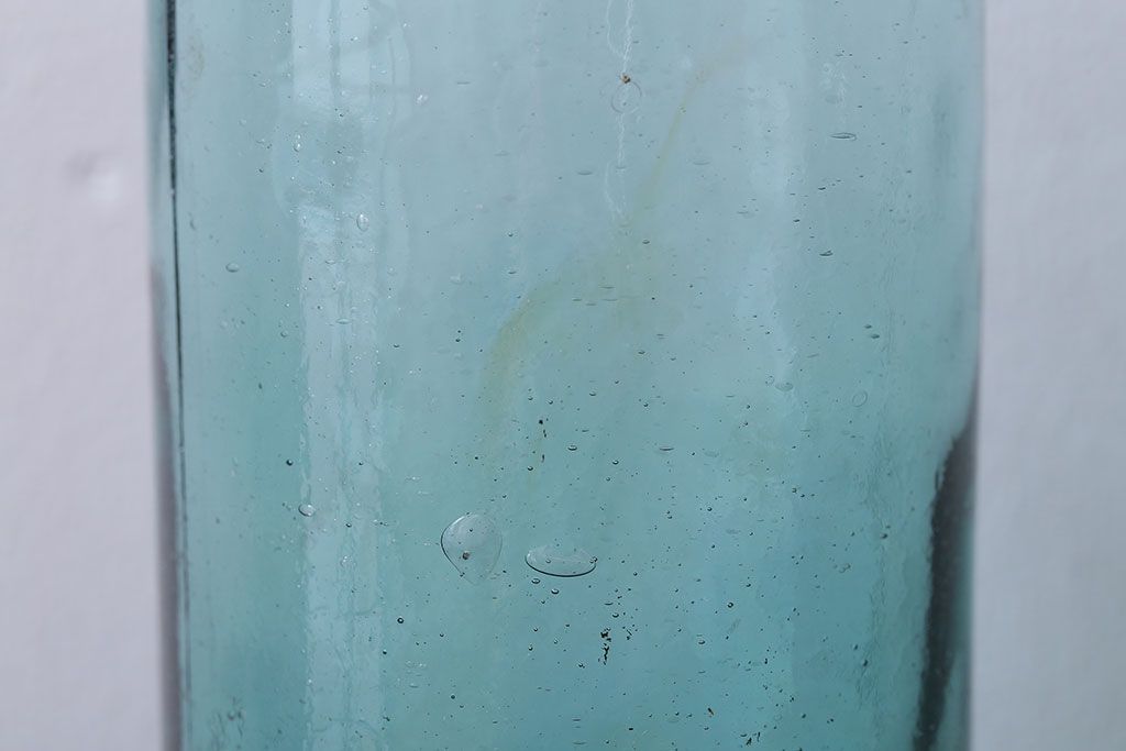 アンティーク雑貨　昭和レトロ　青色ガラス瓶4本セット(ビン)