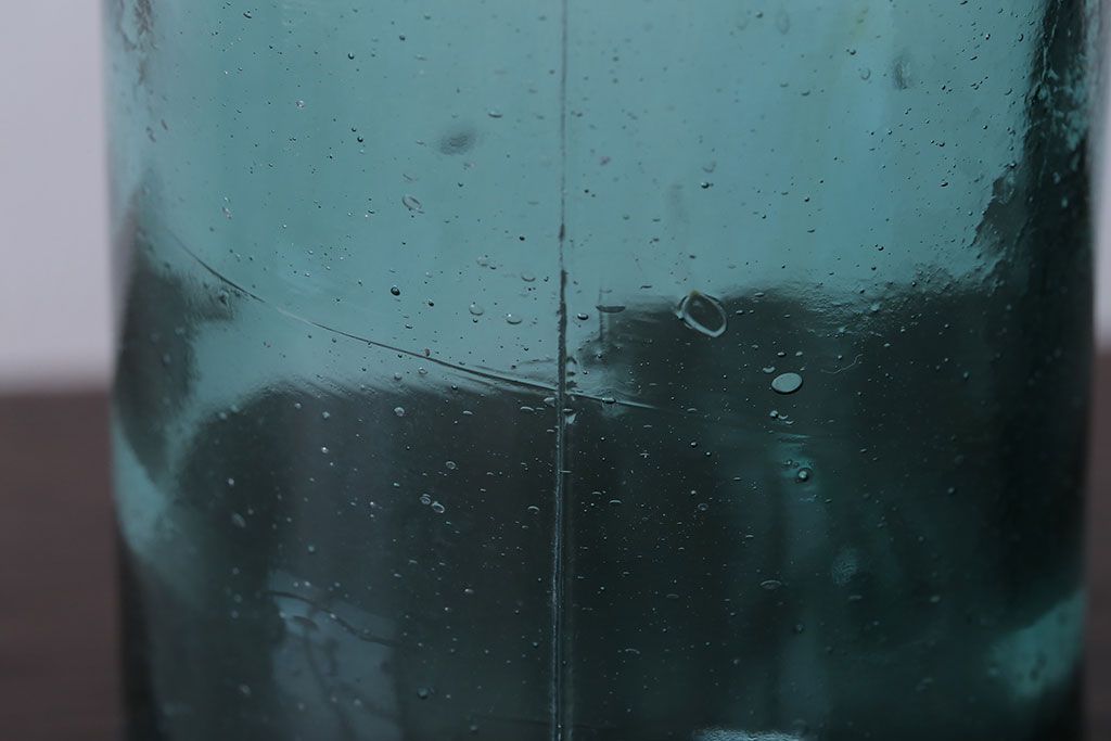 アンティーク雑貨　昭和レトロ　青色ガラス瓶4本セット(ビン)