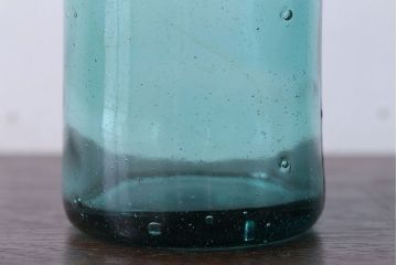 アンティーク雑貨　昭和レトロ　青色ガラス瓶4本セット(ビン)