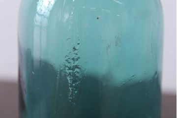 アンティーク雑貨　昭和レトロ　青色ガラス瓶4本セット(ビン)