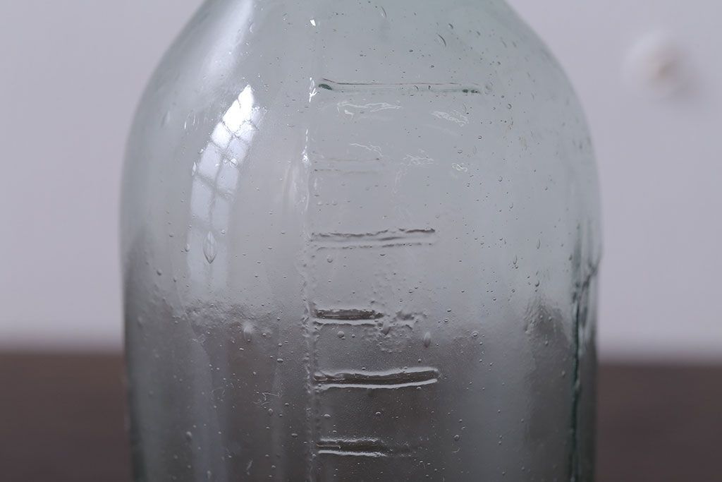 アンティーク雑貨　昭和レトロ　青色ガラス瓶4本セット(ビン)