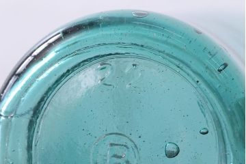 アンティーク雑貨　昭和レトロ　青色ガラス瓶4本セット(ビン)