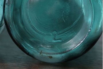 アンティーク雑貨　昭和レトロ　青色ガラス瓶4本セット(ビン)