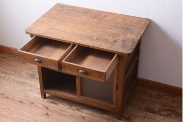 アンティーク家具　和製アンティーク　古い木味の銀モールガラス戸カウンターテーブル