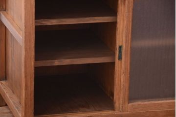 アンティーク家具　和製アンティーク　古い木味の銀モールガラス戸カウンターテーブル