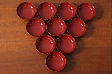 和製アンティーク　昭和十四年　輪島朱塗　桐蒔絵の木製椀10客