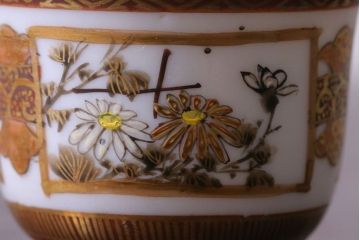 アンティーク雑貨　古民具・骨董　明治〜大正　九谷　上品な猪口(酒器)4客セット(2)