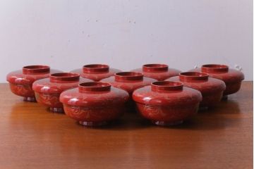 アンティーク雑貨　和製アンティーク　昭和十四年　輪島朱塗　桐蒔絵の木製椀9客