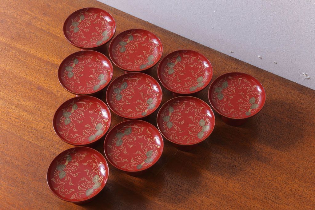 アンティーク雑貨　和製アンティーク　昭和十四年　輪島朱塗　桐蒔絵の木製香台10客セット