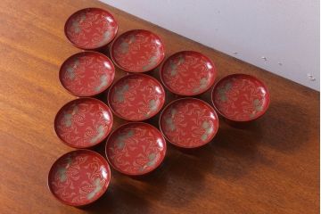 アンティーク雑貨　和製アンティーク　昭和十四年　輪島朱塗　桐蒔絵の木製香台10客セット