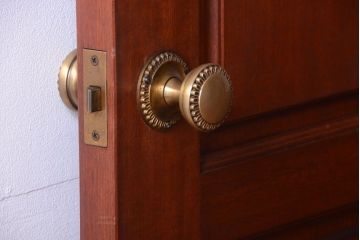 中古　高級品　無垢チーク材製!お屋敷のドア(1)