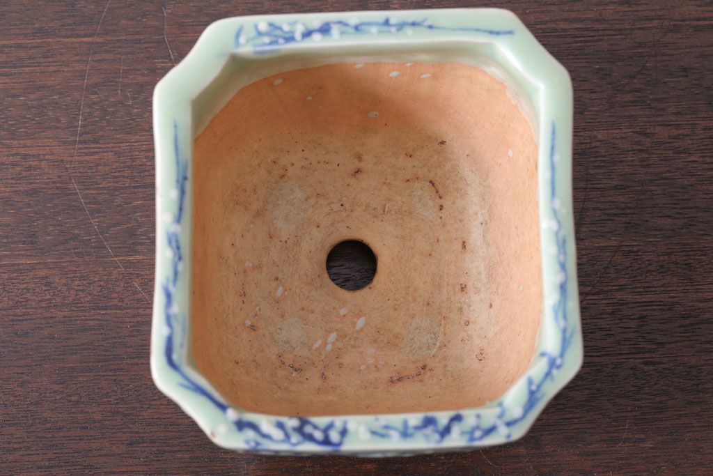 アンティーク雑貨　古民具・骨董　梅の図　小さな青磁植木鉢(八角型)