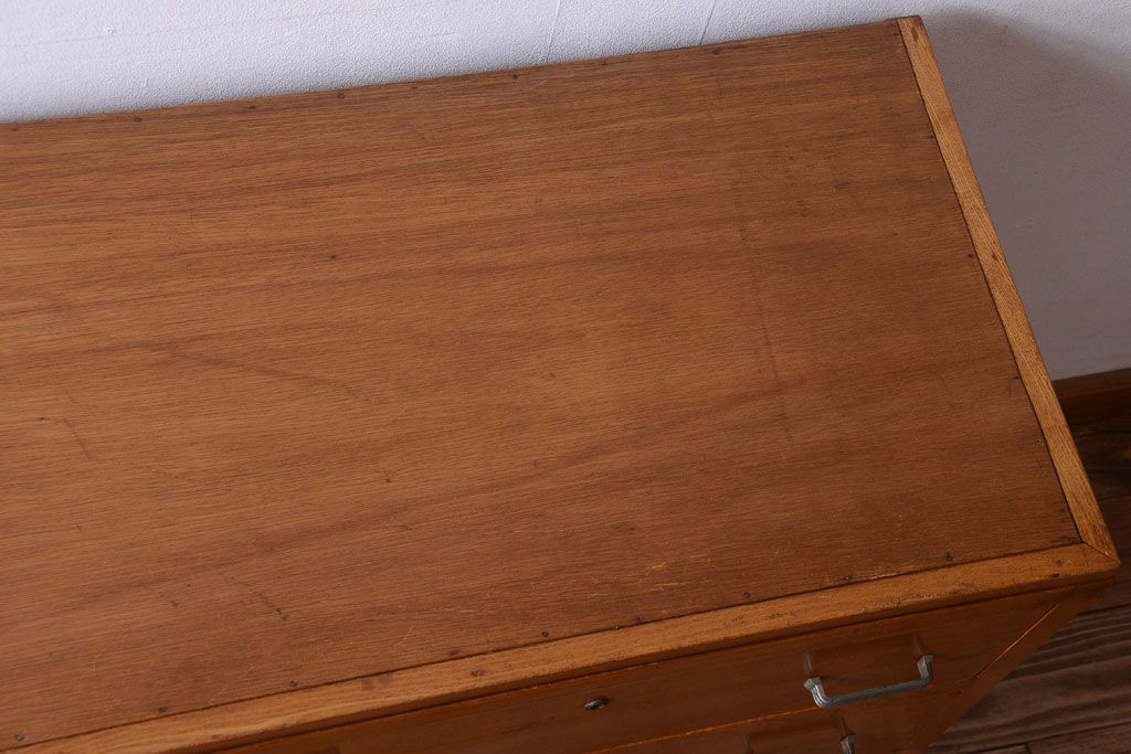 レトロ家具　昭和レトロ　ナラ材製!横型アンティークチェスト