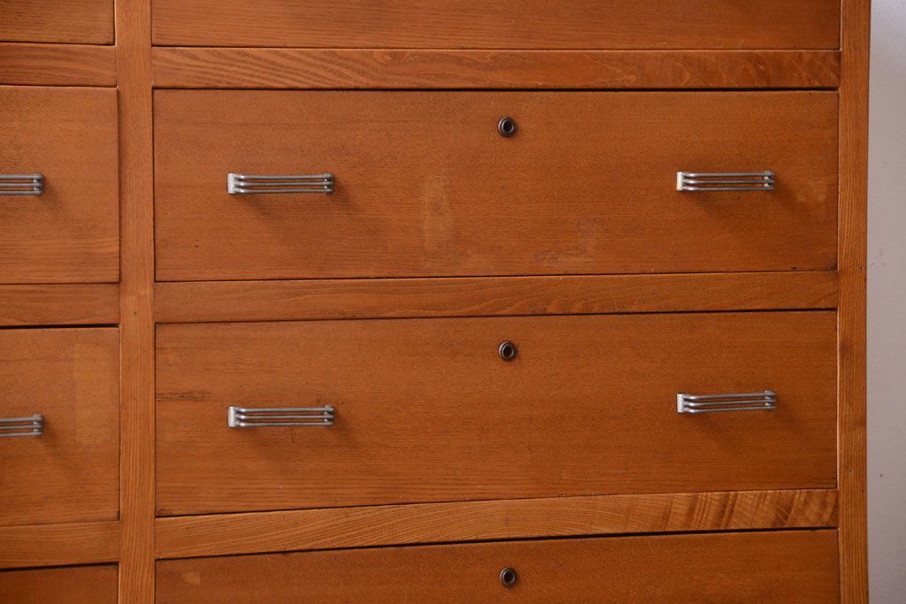 レトロ家具　昭和レトロ　ナラ材製!横型アンティークチェスト