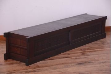 アンティーク家具　古民具・骨董　六尺　明治期　和モダンスタイル!上品な水屋箪笥ローボード(テレビ台、キャビネット、収納棚)