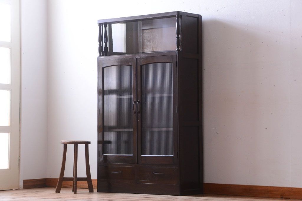 レトロ家具　和製アンティーク　モールガラス入り!大ぶりなレトロ本箱(ブックケース)