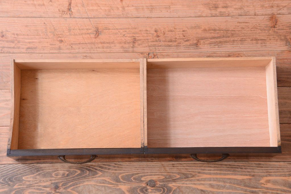 レトロ家具　和製アンティーク　モールガラス入り!大ぶりなレトロ本箱(ブックケース)