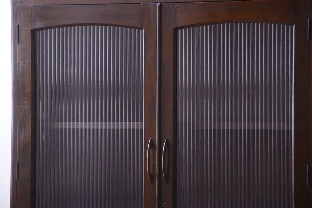 レトロ家具　和製アンティーク　モールガラス入り!大ぶりなレトロ本箱(ブックケース)