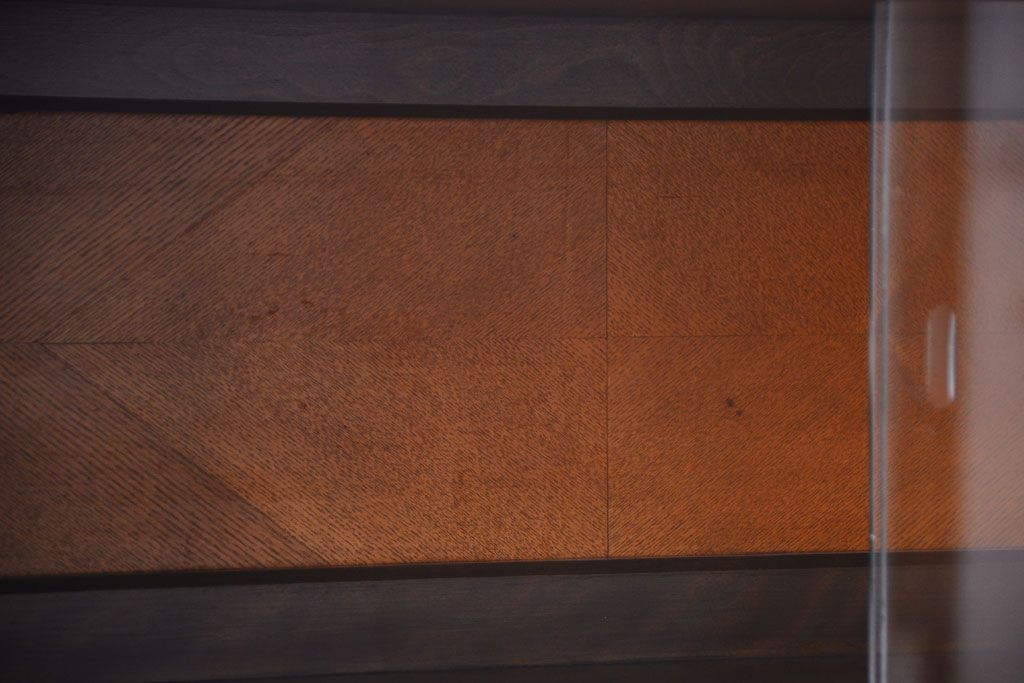 レトロ家具　和製アンティーク　モールガラス入り!大ぶりなレトロ本箱(ブックケース)