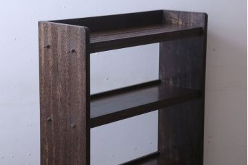 アンティーク家具　和製アンティーク　小振りでシンプルな古い木製の本棚
